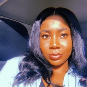 Meet your Posher, Bria